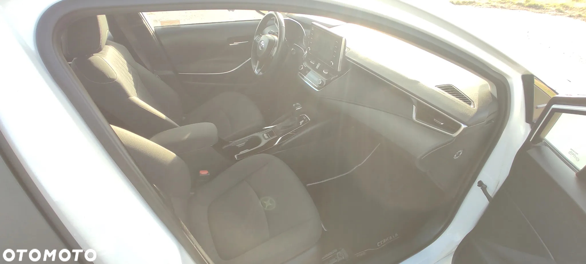 Toyota Corolla 1.8 Hybrid Comfort - 8