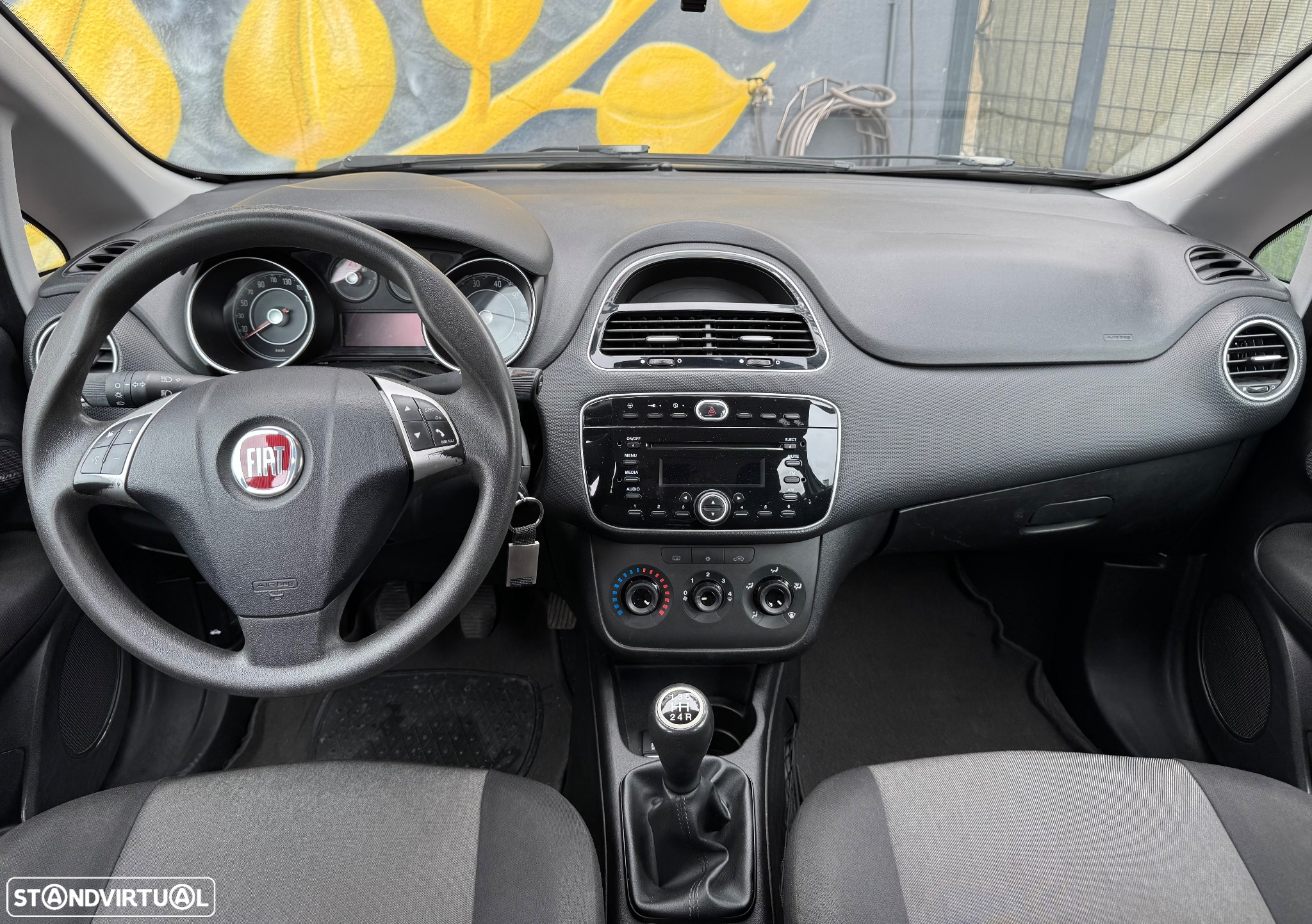 Fiat Punto 1.3 M-Jet Easy S&S - 9