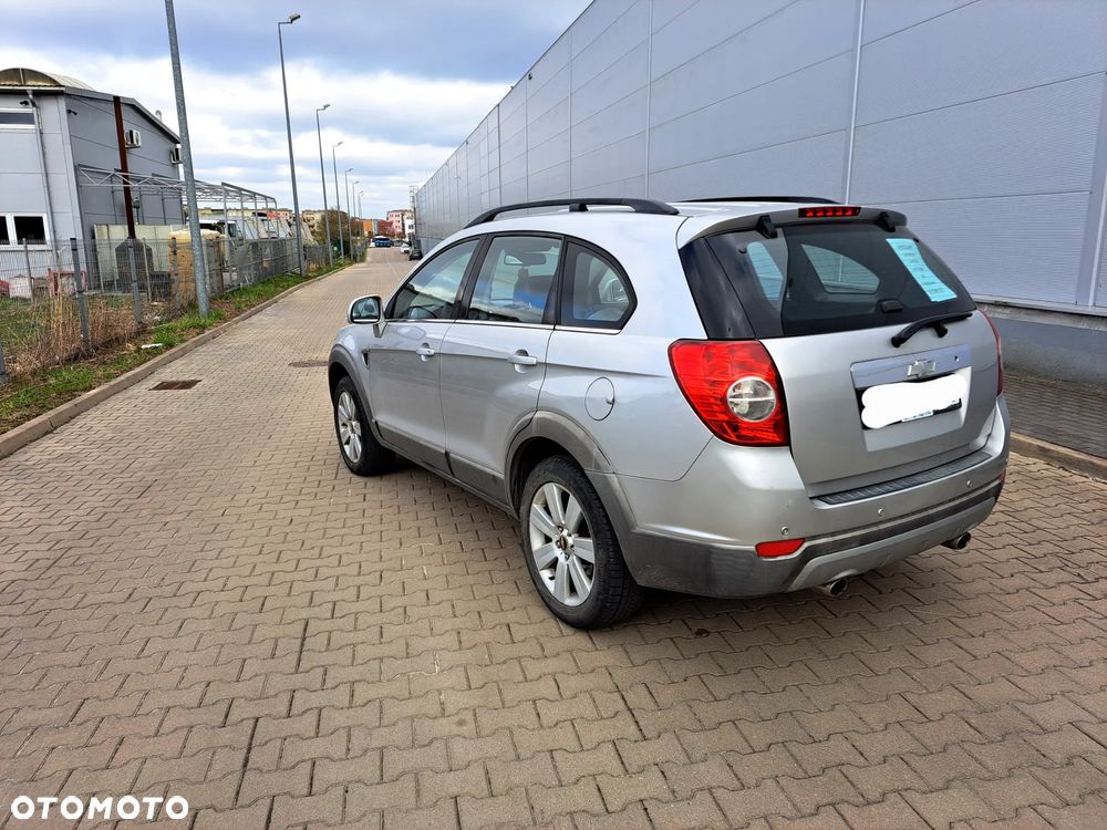 Chevrolet Captiva 2.0 4WD 7 Sitzer LT Exclusive - 9