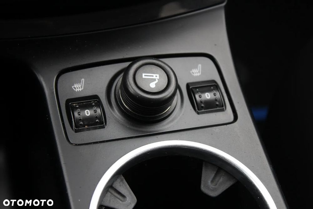 Ford Kuga 2.0 TDCi 4x4 Titanium - 27