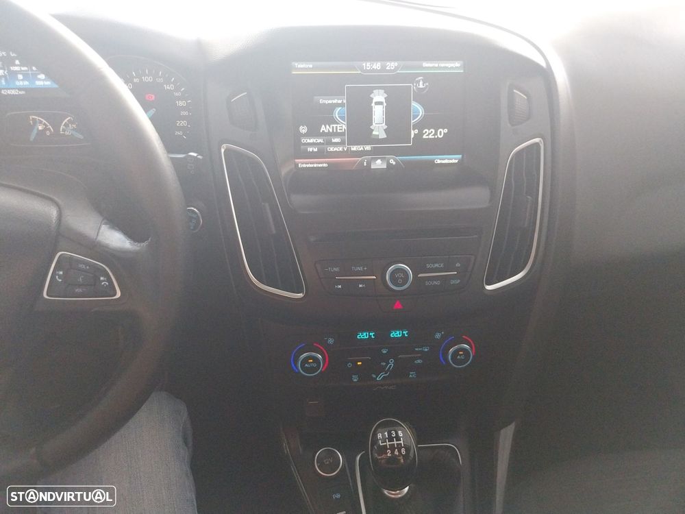 Ford Focus SW 1.5 TDCi Titanium - 6