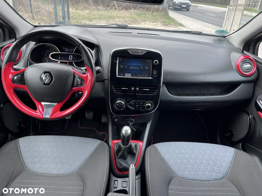 Renault Clio - 12