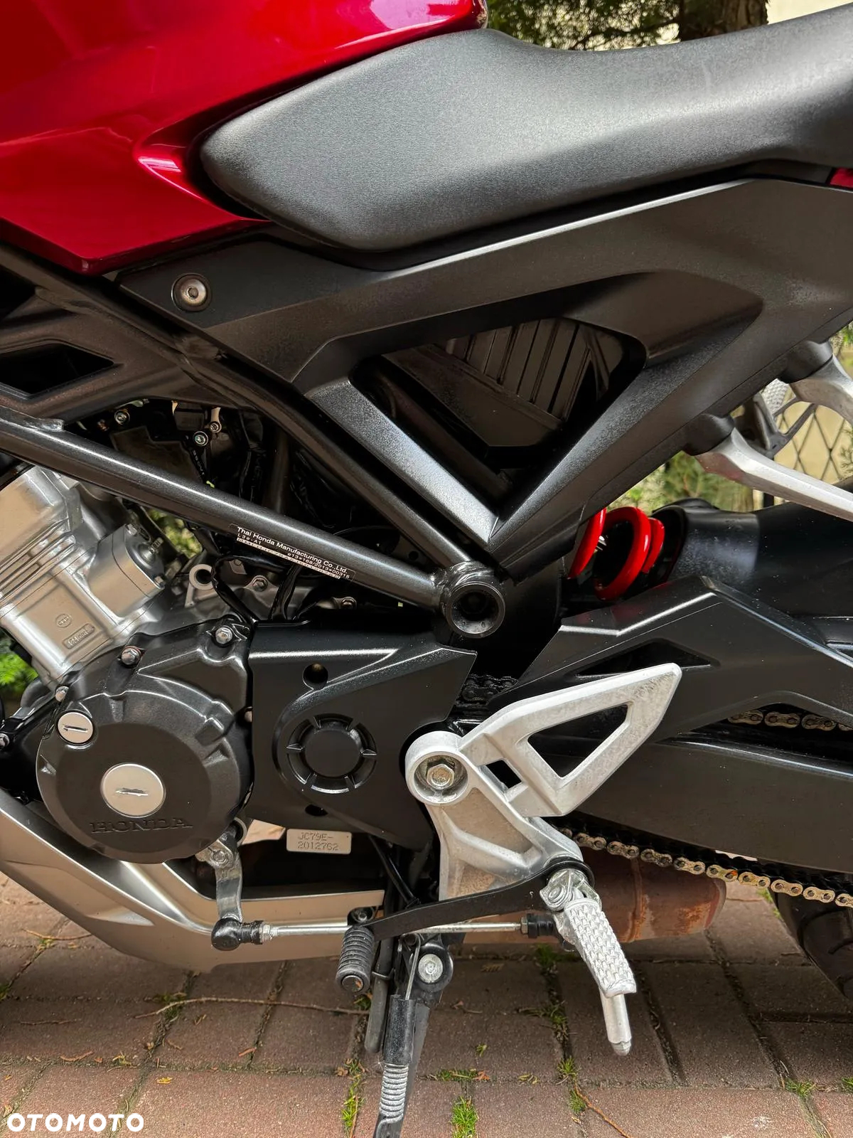 Honda CB - 12