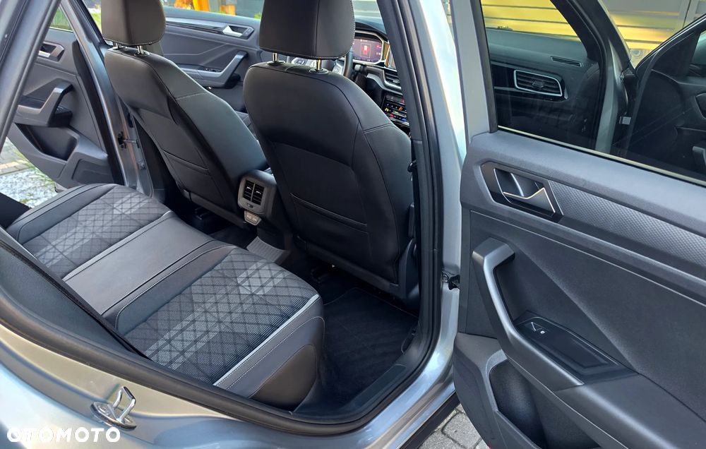 Volkswagen T-Roc 1.5 TSI R-Line DSG - 28