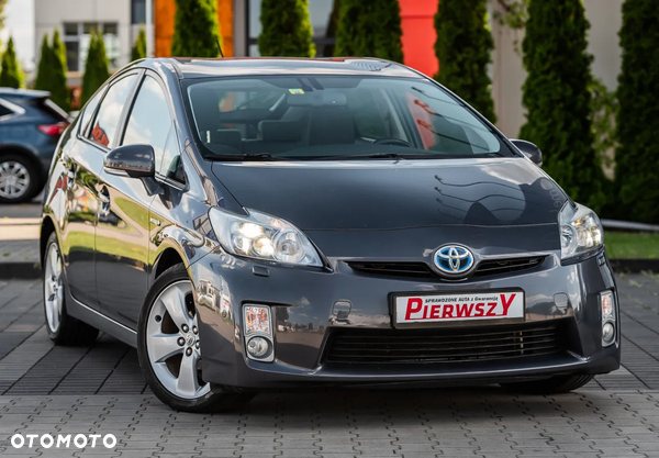 Toyota Prius (Hybrid)