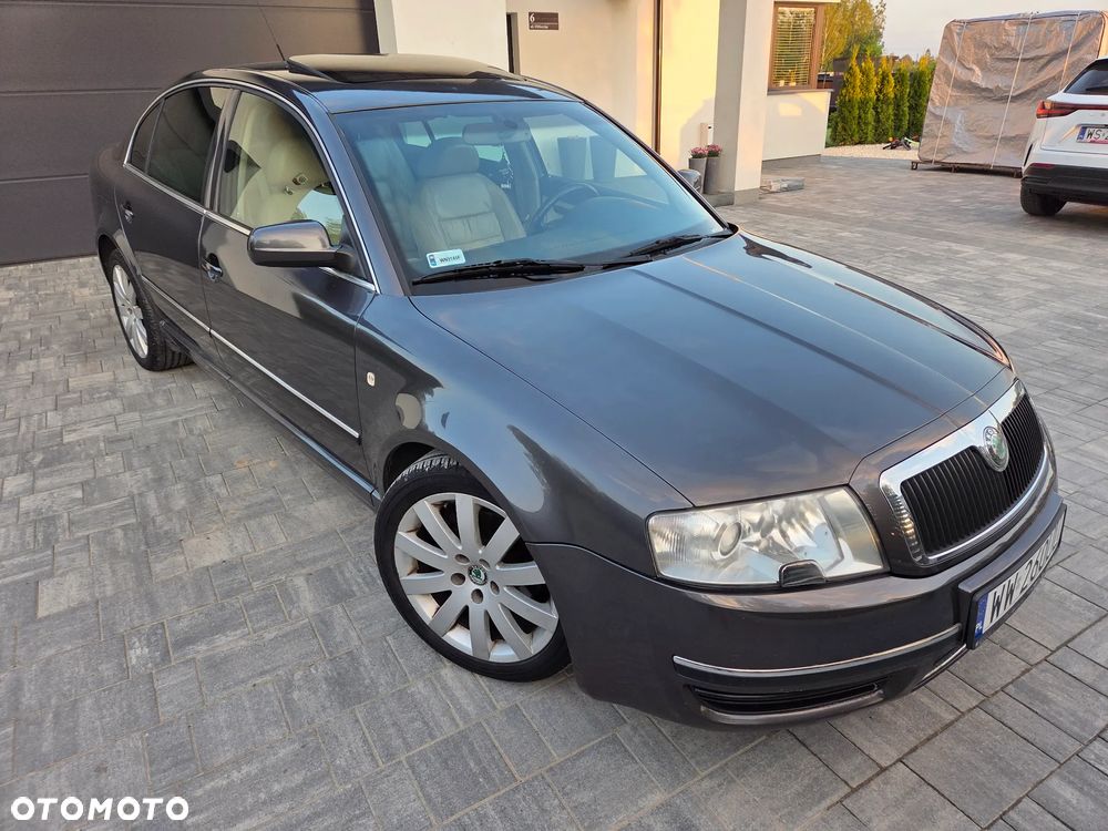 Skoda Superb 2.0 TDI DPF Exclusive - 1