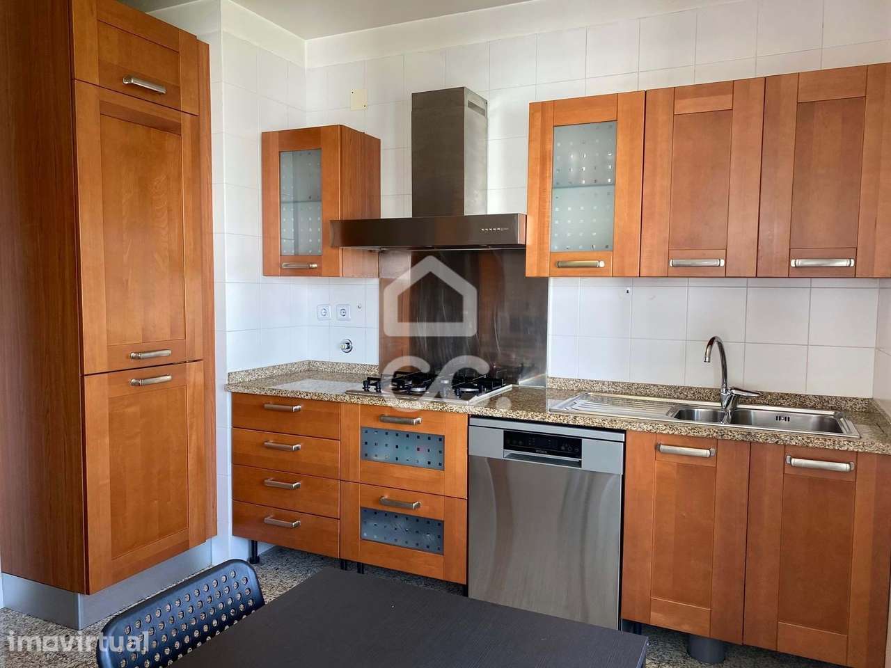 Apartamento T2, para arrendamento com garagem dupla na Solum - Grande imagem: 5/16