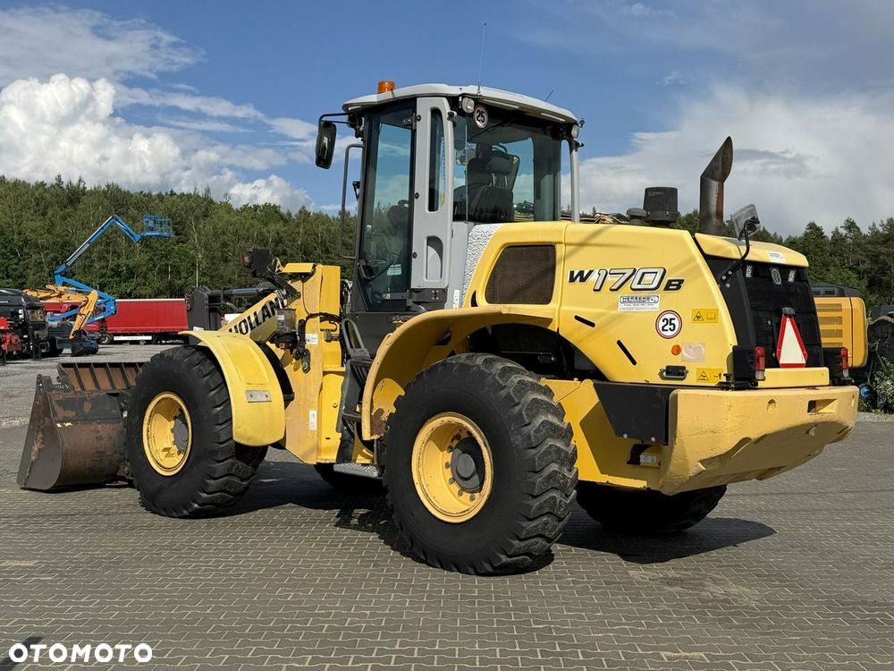 New Holland W170B 15ton  Waga Centralne Smarowanie Ramie Long Reach - 11