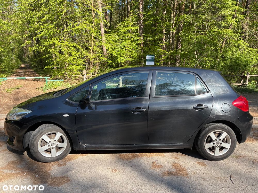 Toyota Auris - 2