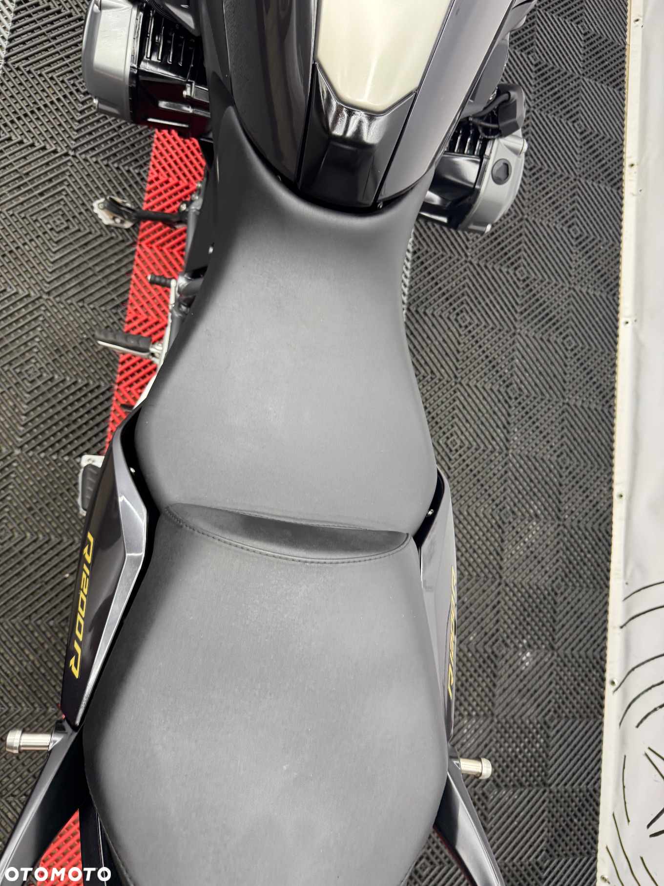 BMW R - 25