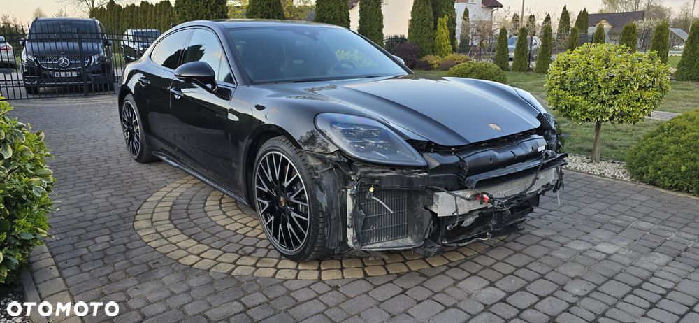 Porsche Panamera 4 E-Hybrid - 2