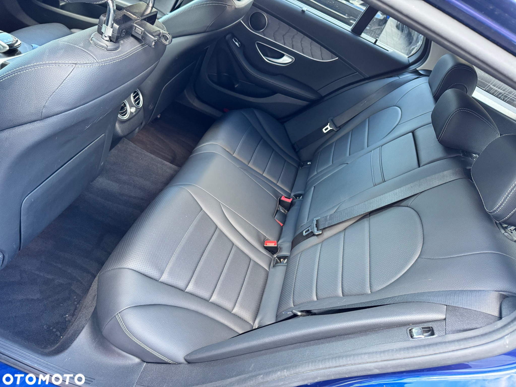 Mercedes-Benz Klasa C 250 T 7G-TRONIC AMG Line - 28