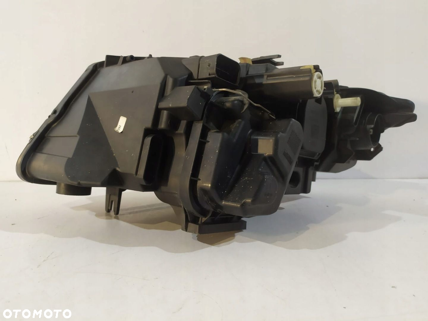 BMW 3 90 / E91 LCI Lampa przednia H7 R - 14869 - 5