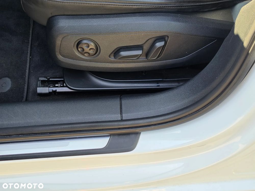 Audi A4 Limousine 40 TFSI S tronic design - 15