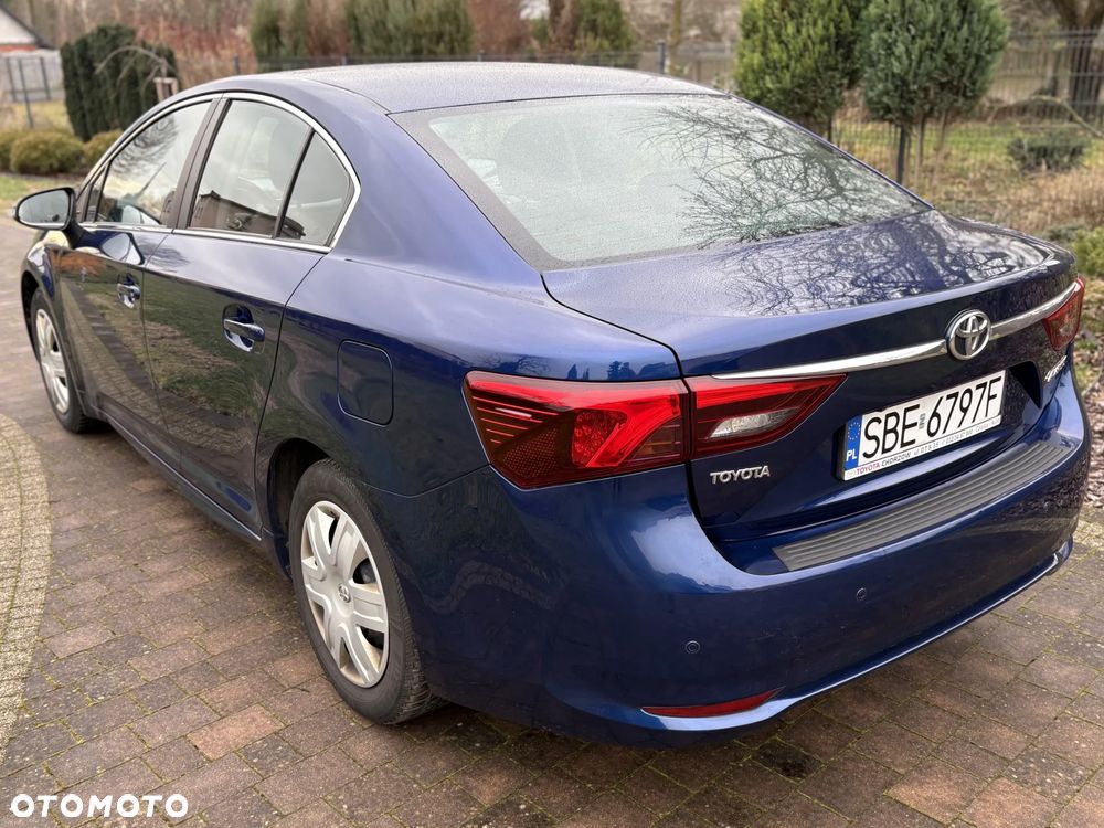 Toyota Avensis 1.8 Premium - 3