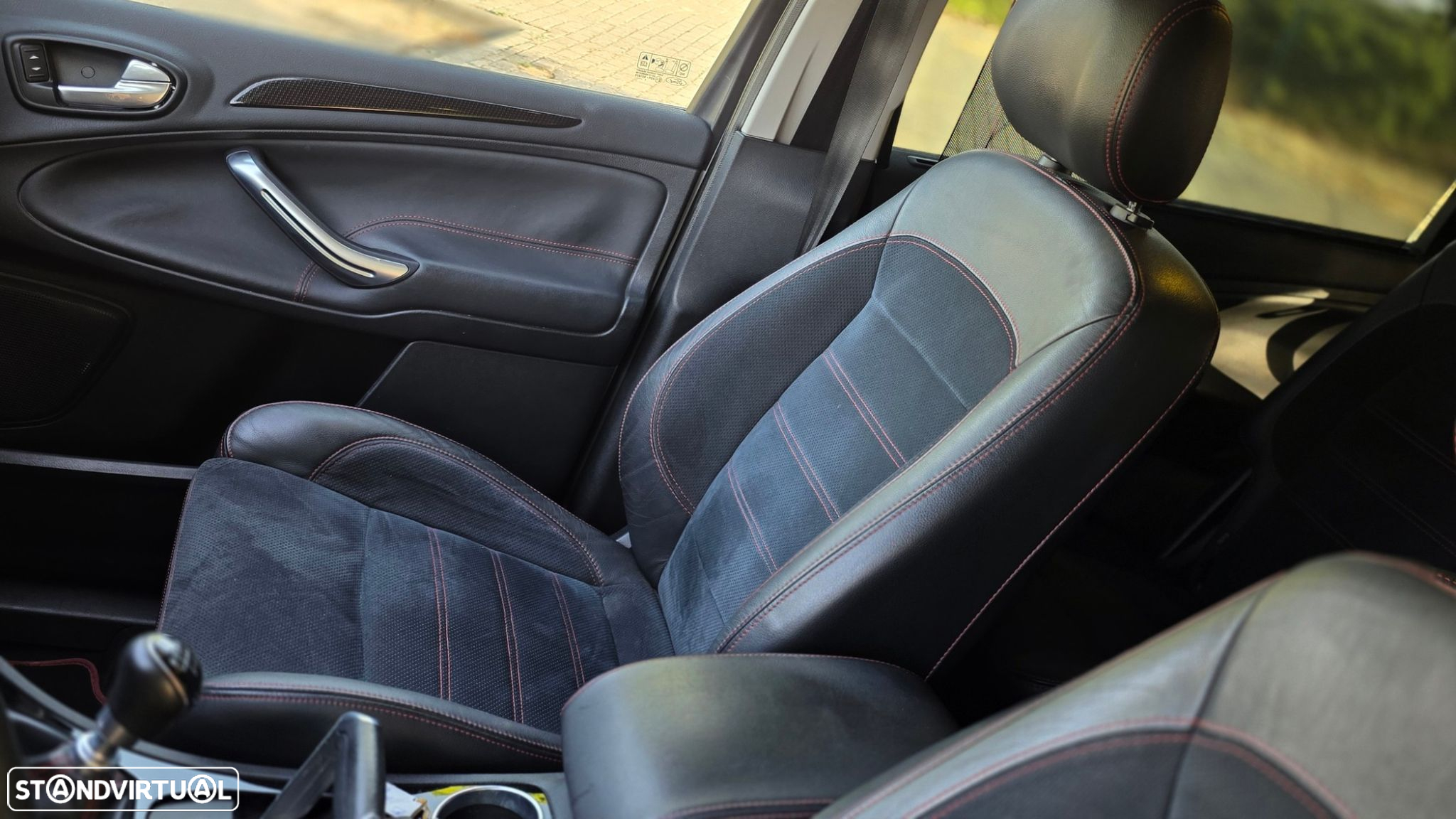 Ford S-Max 2.0 TDCi Titanium 7L - 33