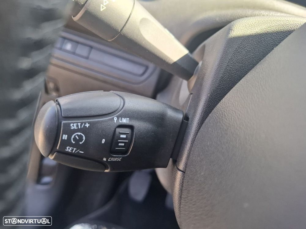 Peugeot 208 1.2 PureTech Active - 30
