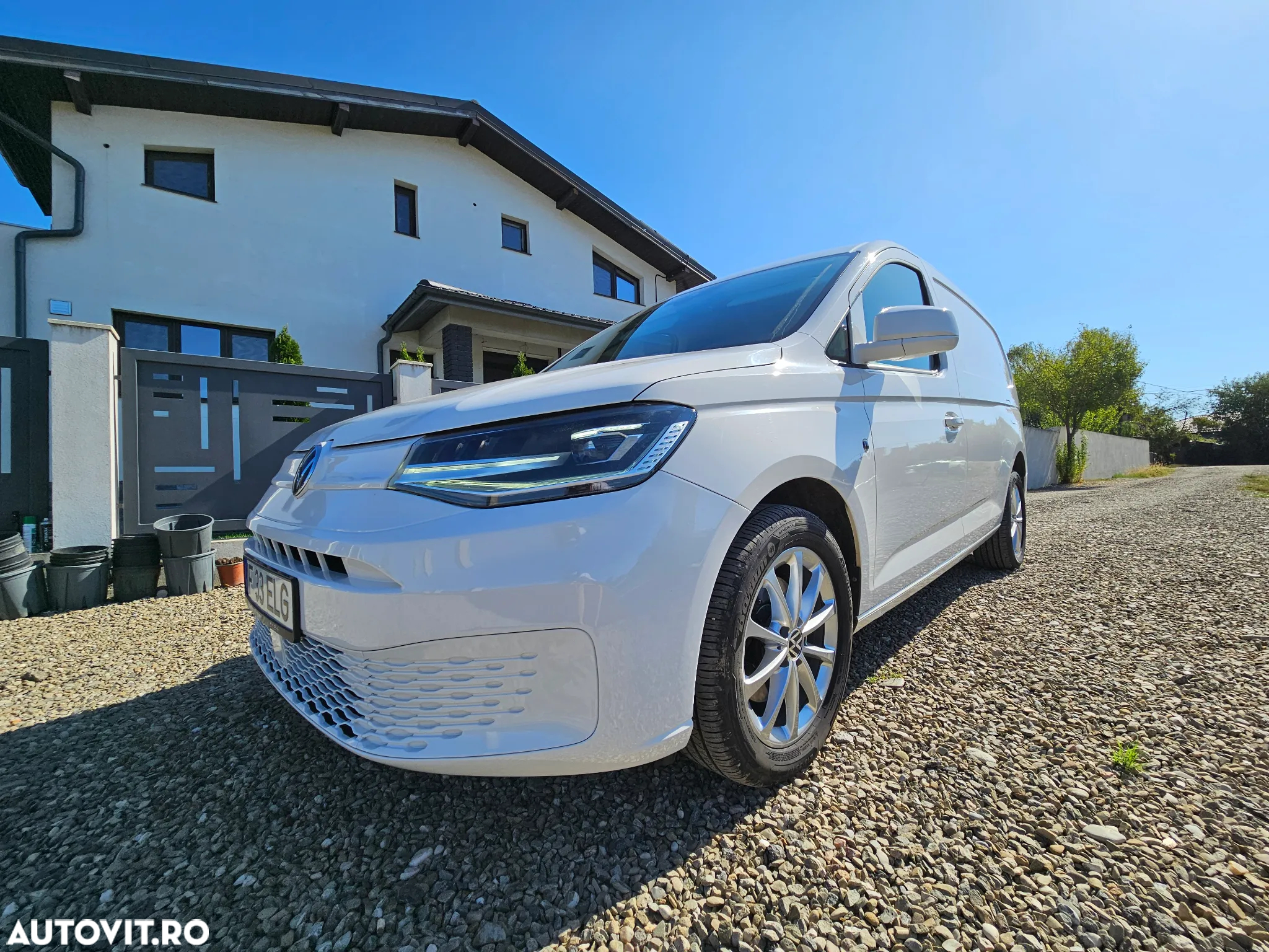 Volkswagen Caddy Maxi 2.0 TDI 90 kW DSG - 8