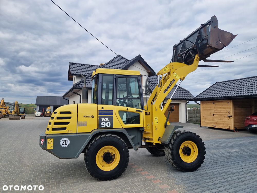Komatsu WA90-3H - 10
