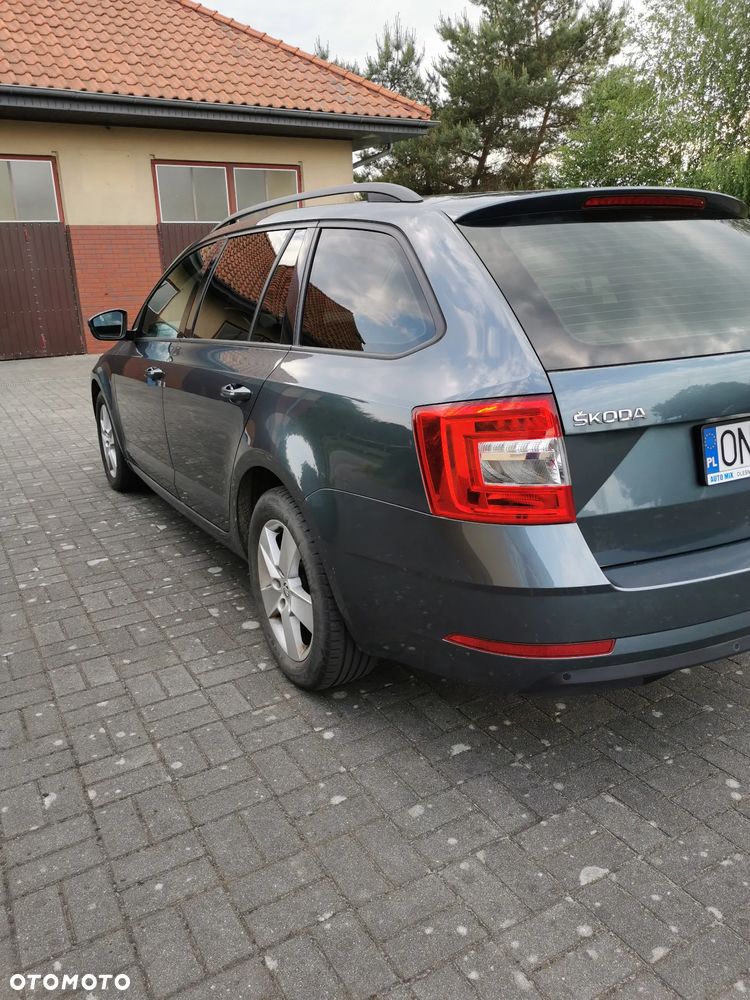 Skoda Octavia 1.6 TDI Ambition - 8