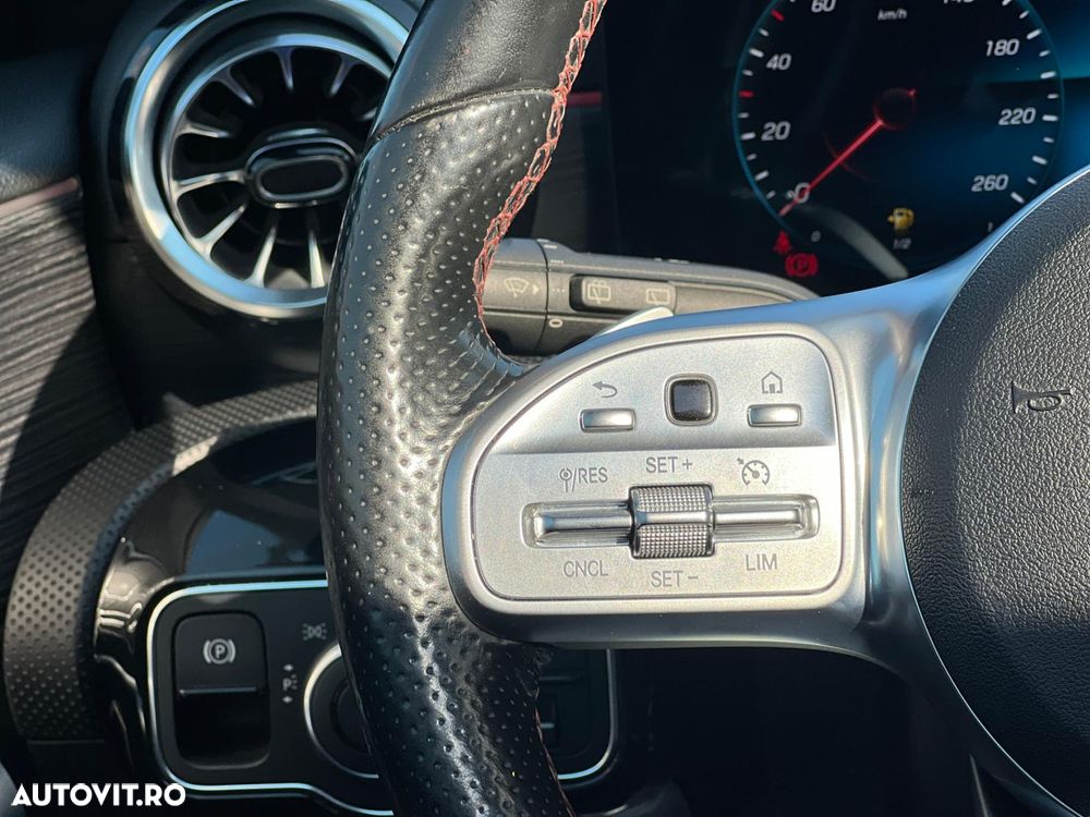 Mercedes-Benz A - 19