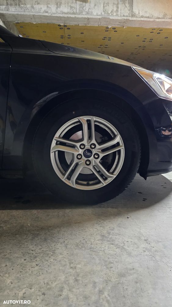 Ford Focus 1.0 EcoBoost Titanium - 12