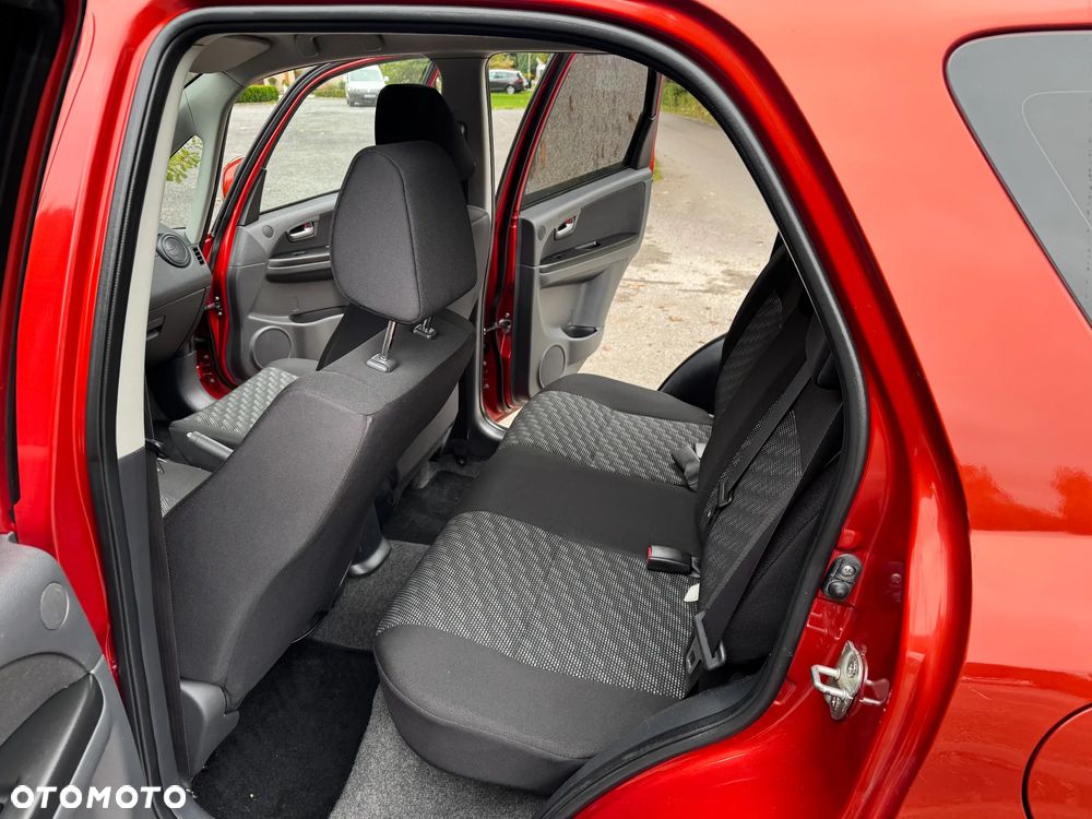 Suzuki SX4 1.6 VVT 4x2 Comfort - 13