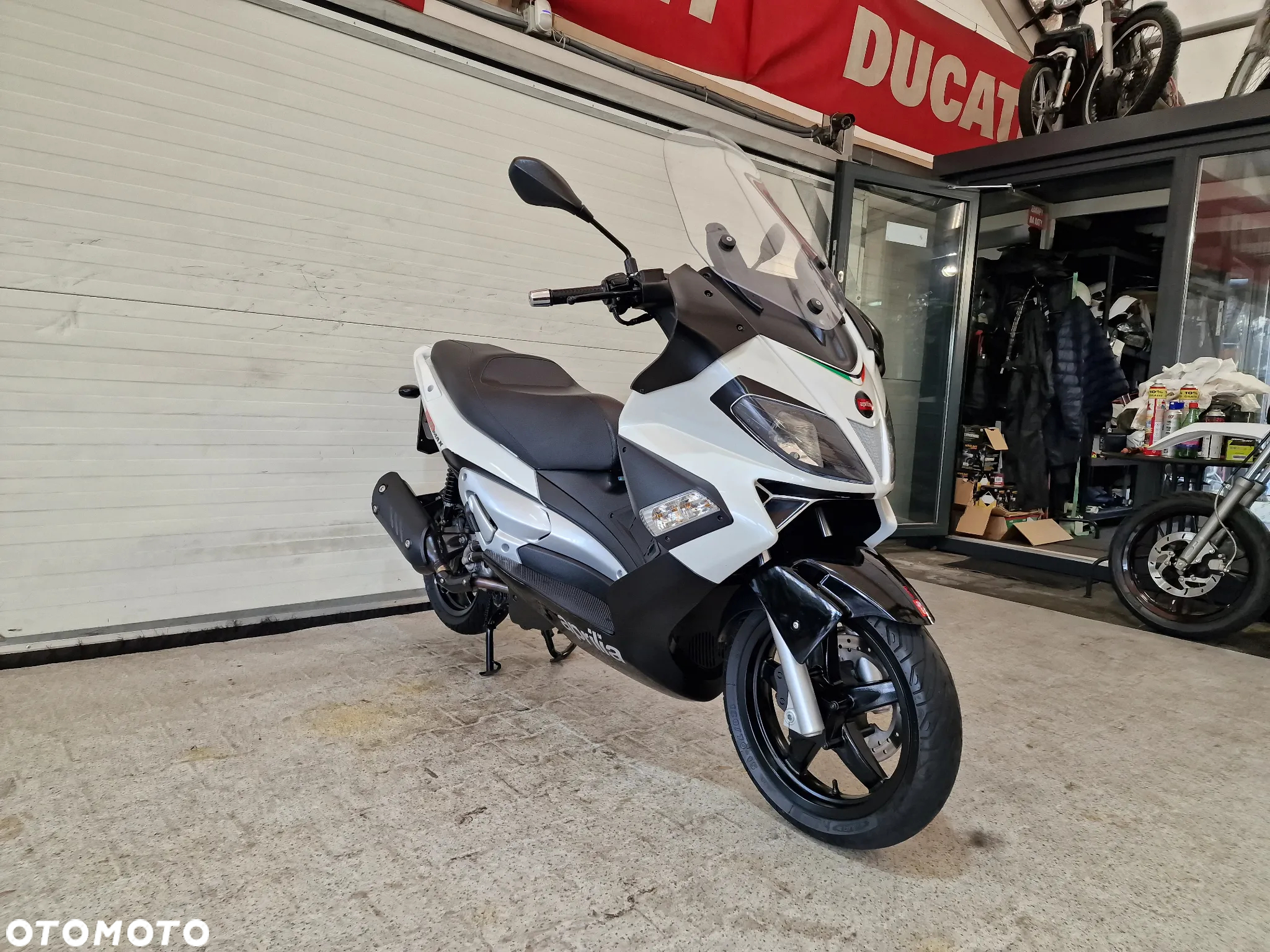 Aprilia SR - 5