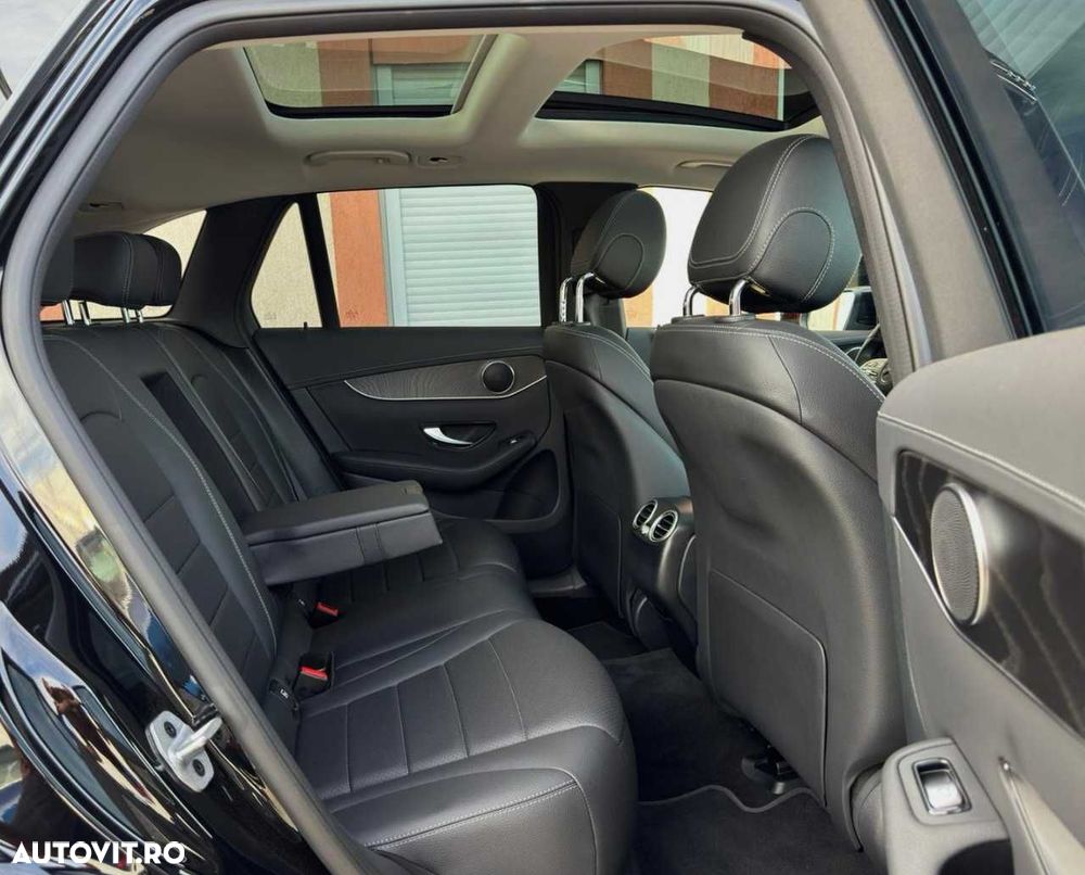 Mercedes-Benz GLC - 21