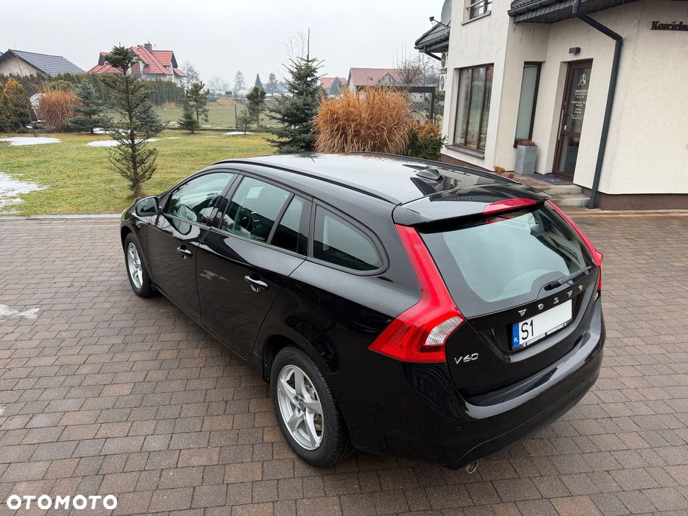 Volvo V60 D3 Summum - 17