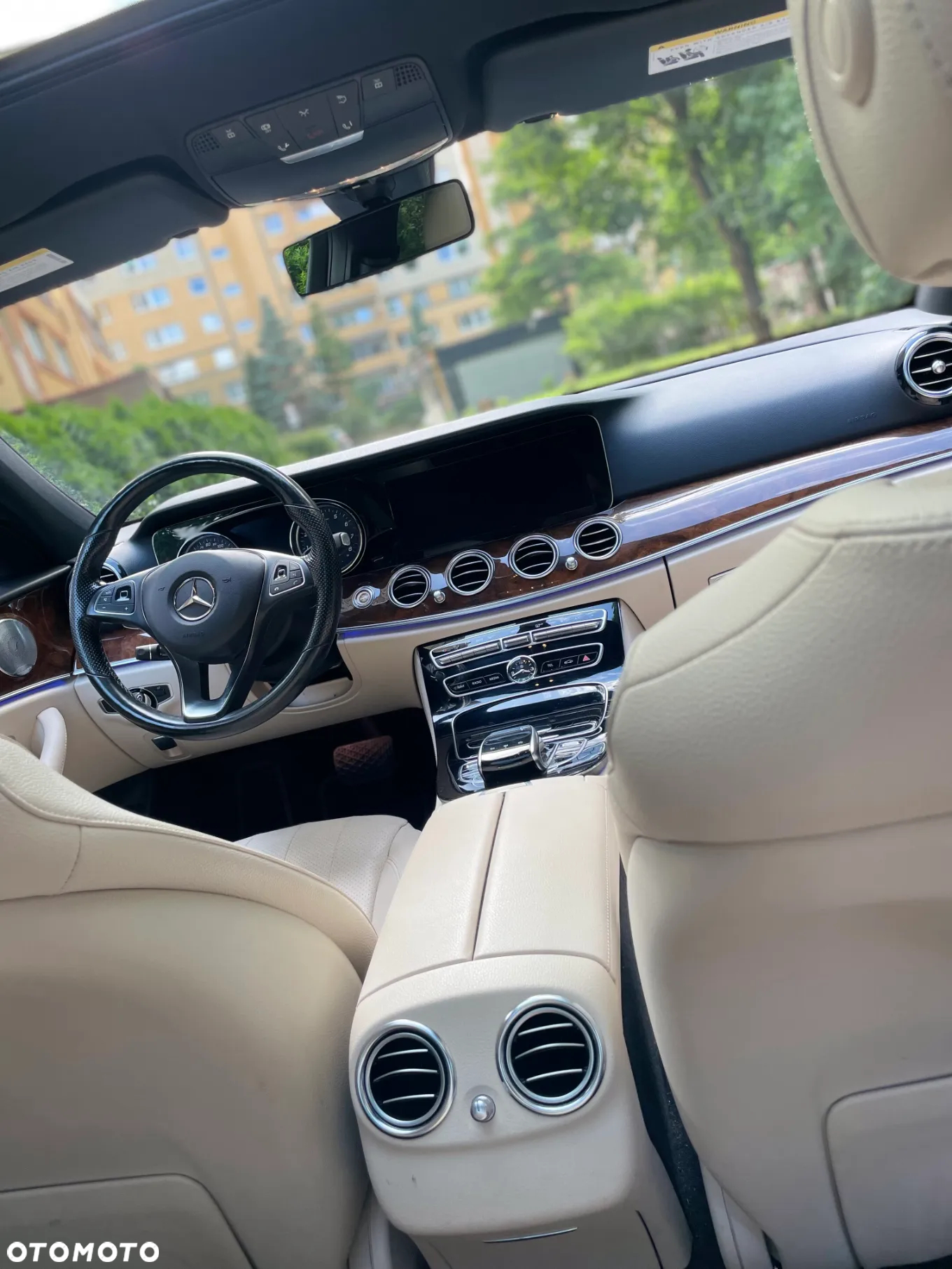 Mercedes-Benz Klasa E 300 9G-TRONIC Avantgarde - 10