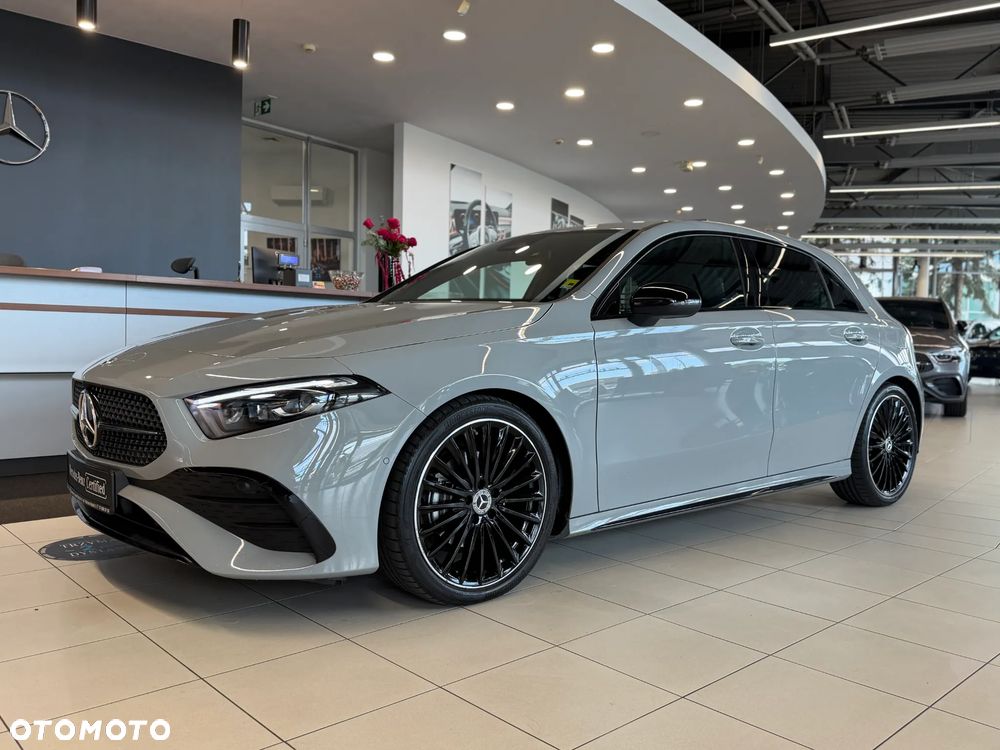 Mercedes-Benz Klasa A 200 AMG Line 7G-DCT - 3