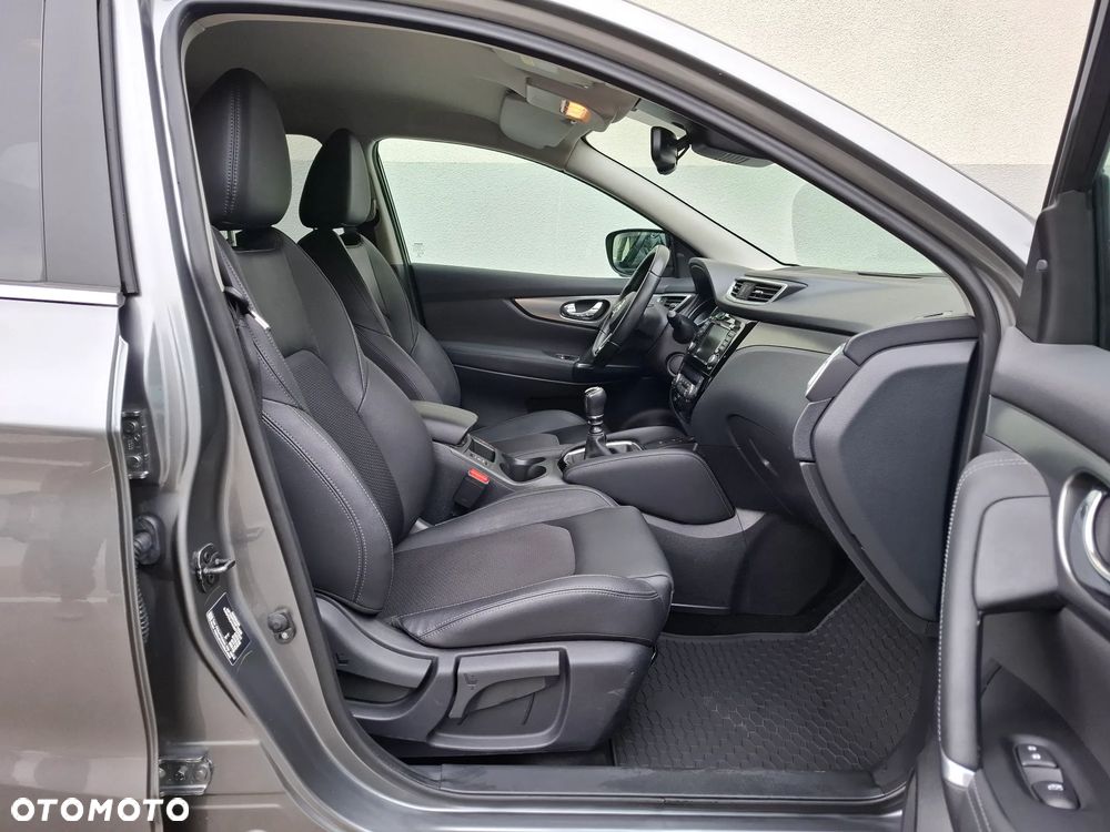 Nissan Qashqai 1.3 DIG-T Tekna - 33
