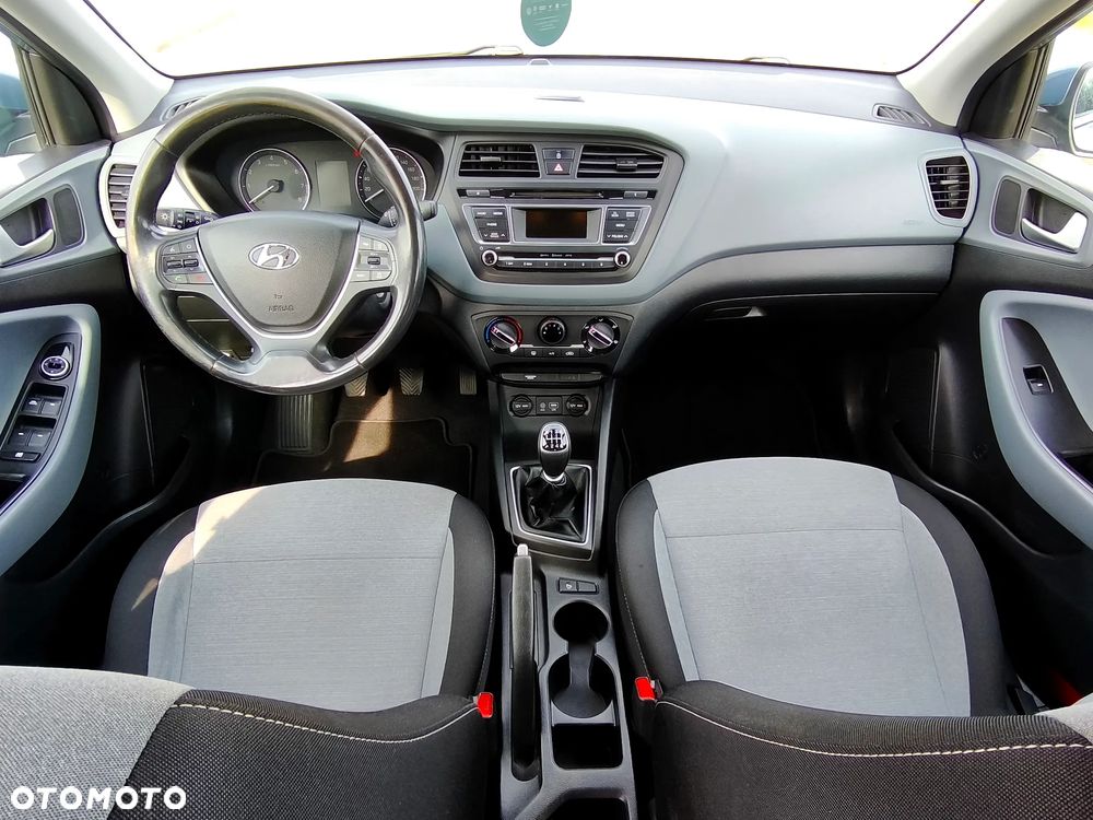 Hyundai i20 1.4 Trend - 15