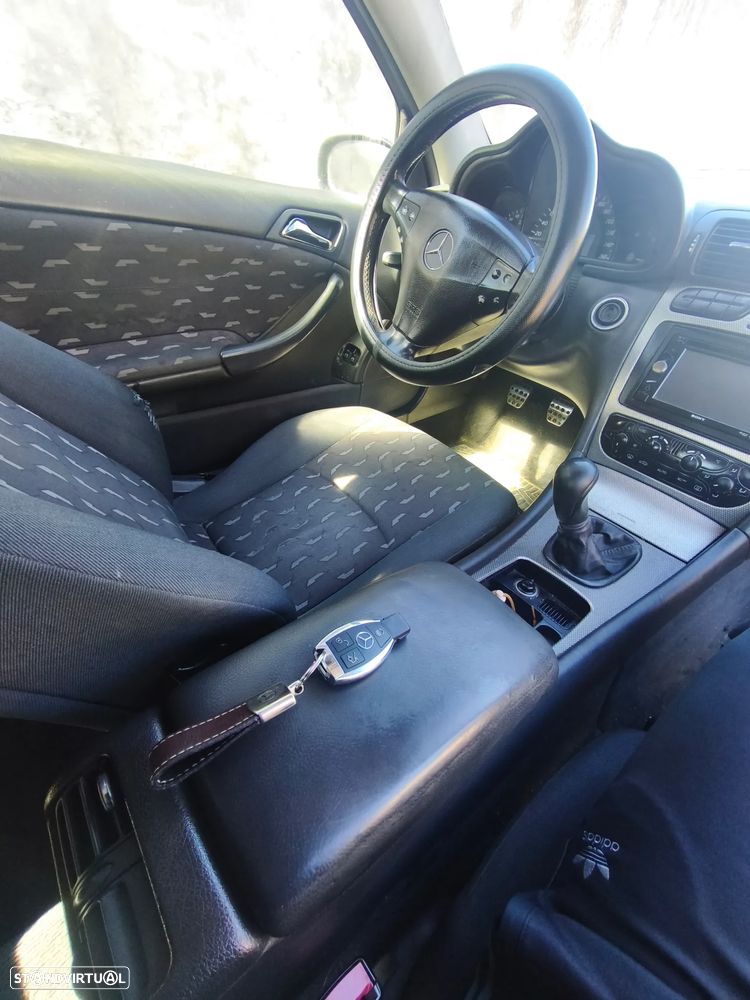 Mercedes-Benz C 220 - 16