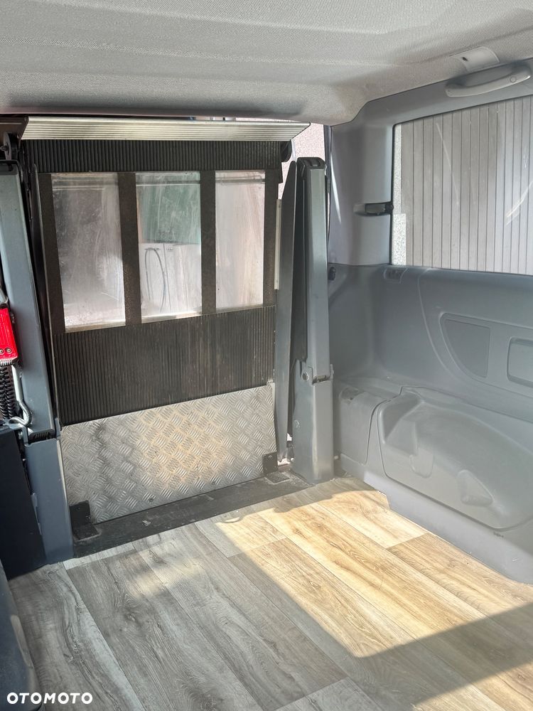 Mercedes-Benz Vito - 7