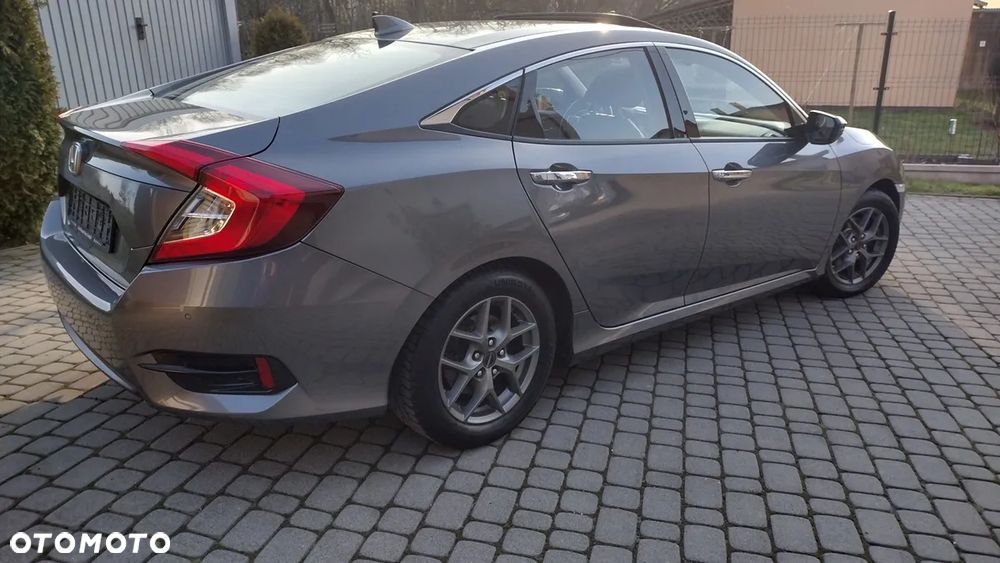 Honda Civic 1.5 i-VTEC Turbo Executive - 5