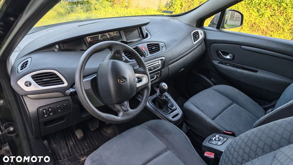 Renault Scenic - 6