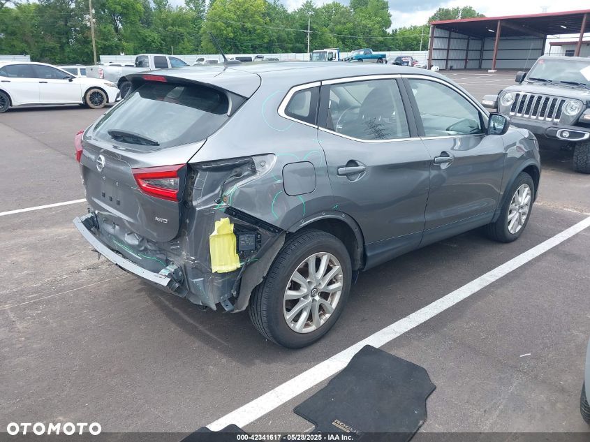 Nissan Rogue - 15