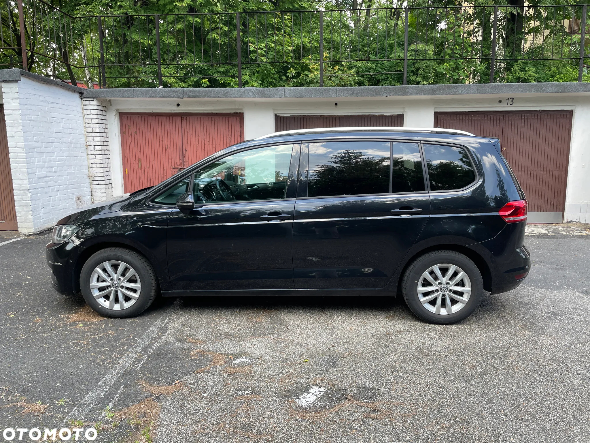 Volkswagen Touran 2.0 TDI BMT Comfortline - 3