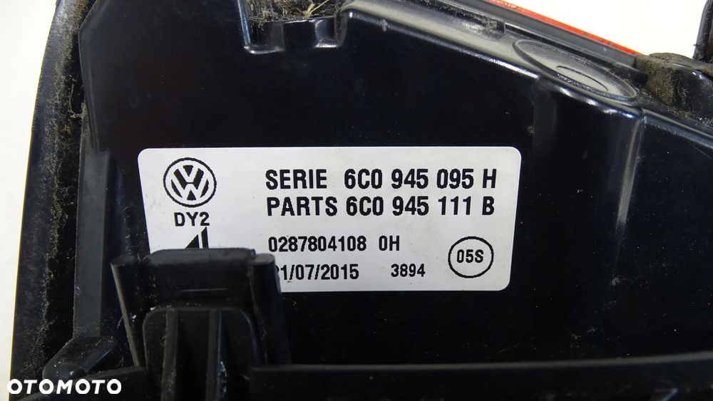 VW POLO 6C0 LIFT - lampa tylna lewa - 6