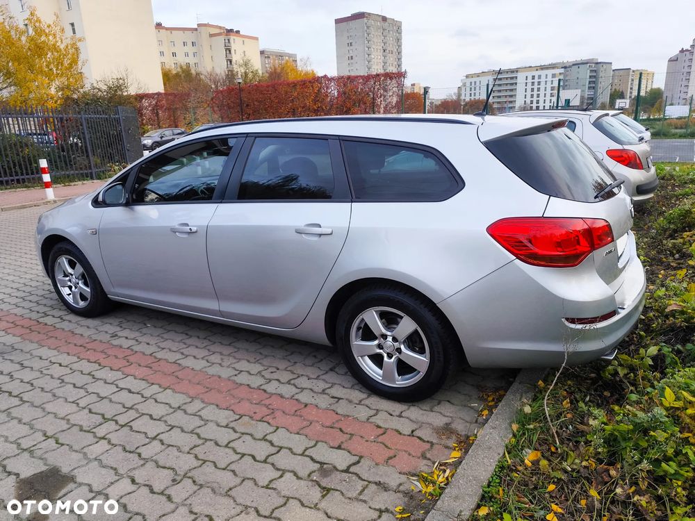 Opel Astra 1.4 T Cosmo EU6 - 5