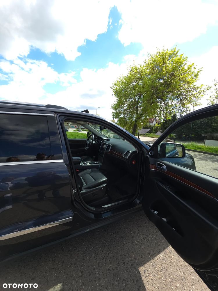 Jeep Grand Cherokee - 11