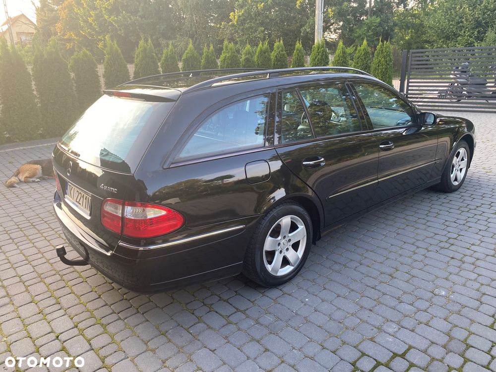 Mercedes-Benz Klasa E 320 T 4Matic Avantgarde - 28