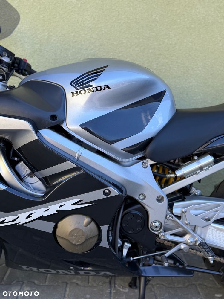 Honda CBR - 25