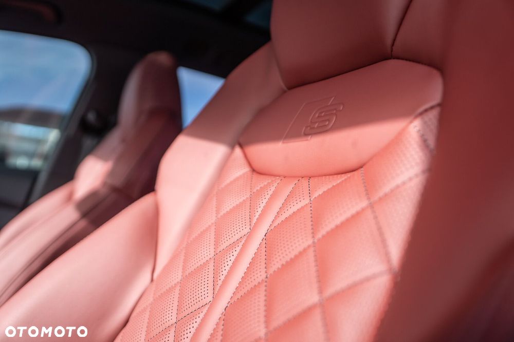 Audi SQ7 - 12