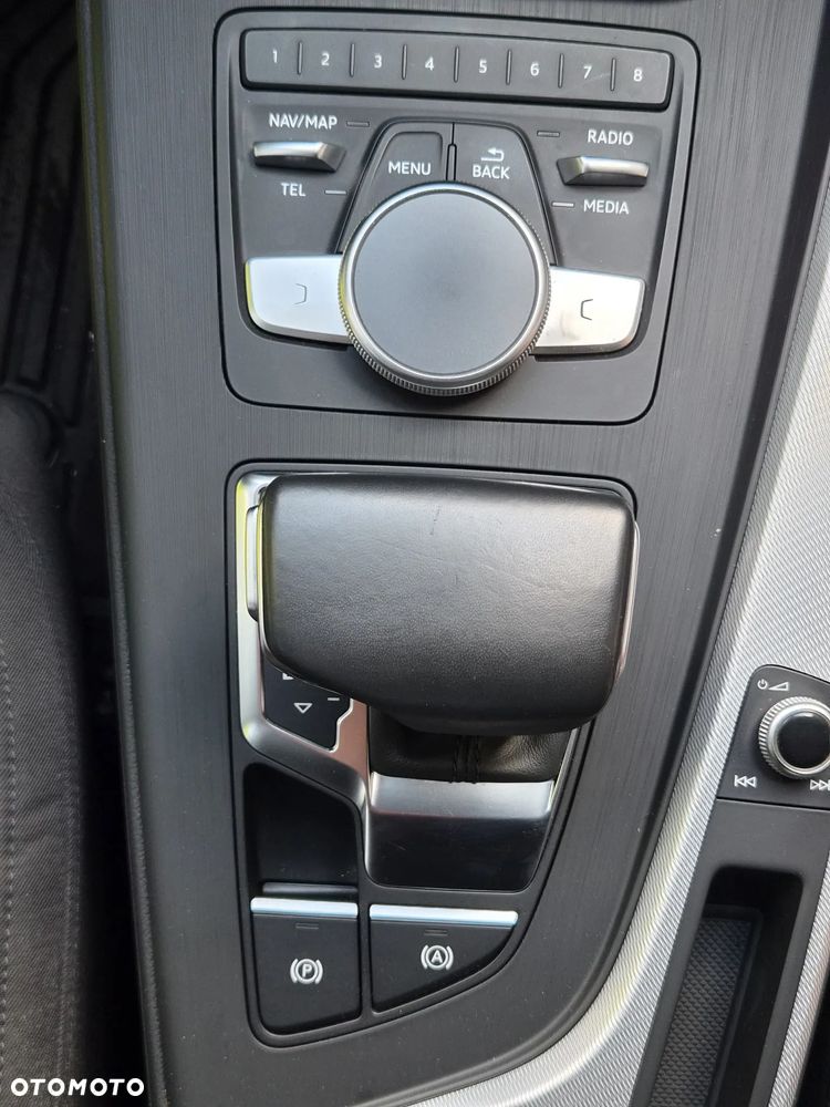 Audi A4 Avant 40 TFSI mHEV S tronic - 17