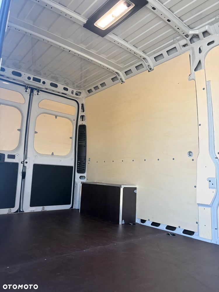 Toyota Proace MAX - 11