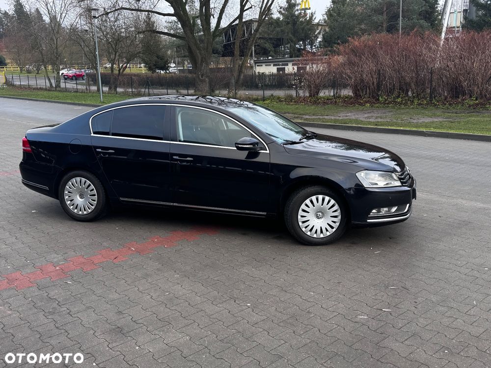 Volkswagen Passat 2.0 TDI Comfortline - 30