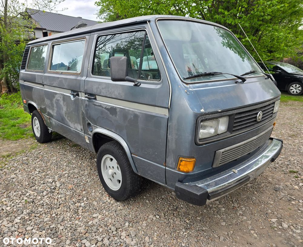 Volkswagen Transporter - 2